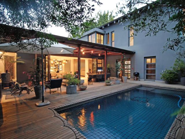 House for sale in Sandton, City of Johannesburg Metropolitan Municipality