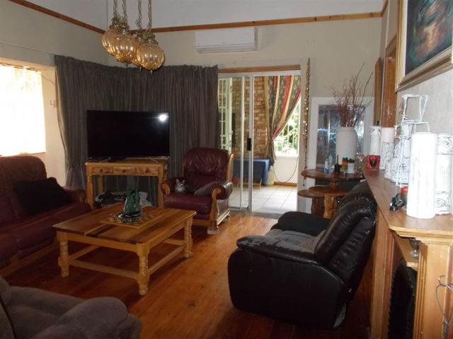 House for sale in Xhariep District Municipality, Free State