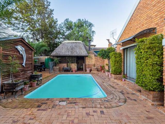 House for sale in Cape Town, Western Cape