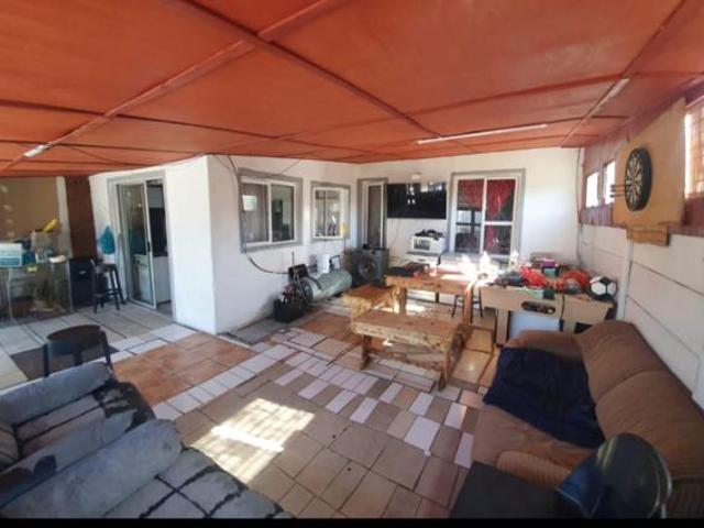 House for sale in Cape Town, Western Cape