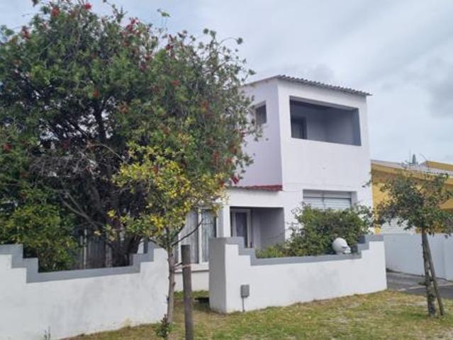 House for sale in Cape Town, Western Cape
