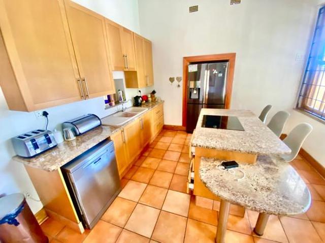 House for rent in Waterkloof, Gauteng