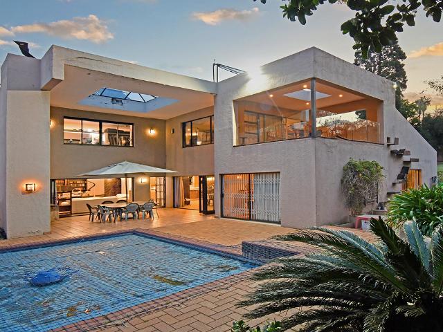 House for sale in Sandton, City of Johannesburg Metropolitan Municipality