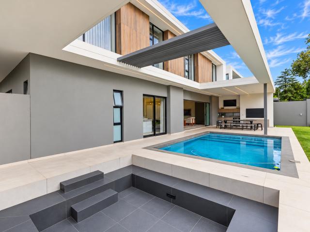 House for sale in Sandton, City of Johannesburg Metropolitan Municipality