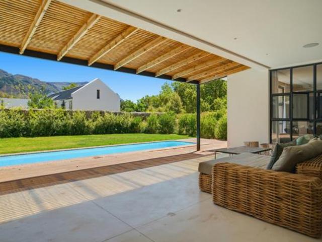House for sale in Cape Town, Western Cape