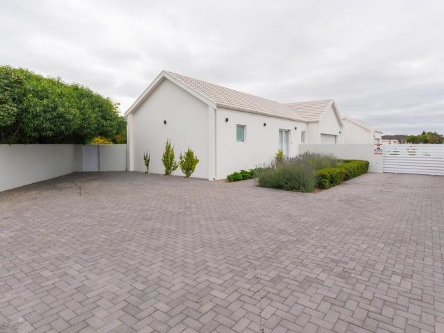 House for sale in West Coast, Britannia Bay