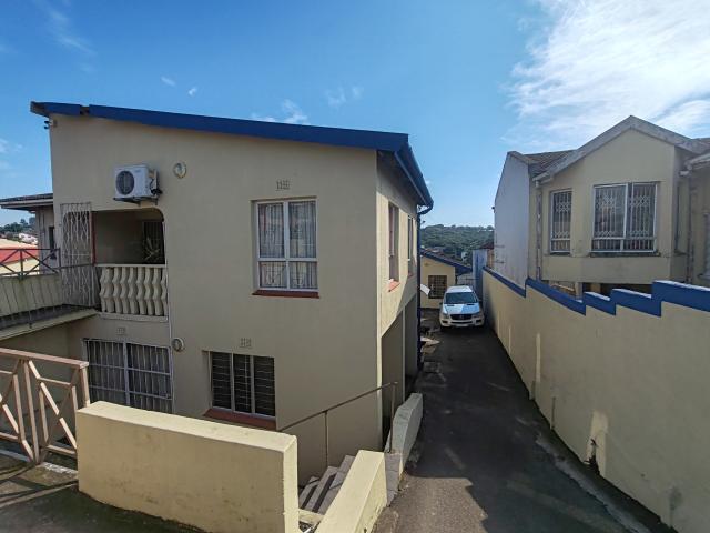 House for sale in Chatsworth, Kwazulu-natal