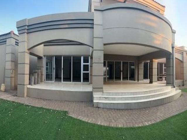 House for rent in Vosloorus, Gauteng