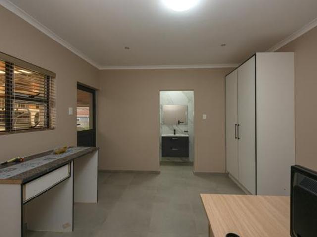 House for sale in Cape Town, Western Cape