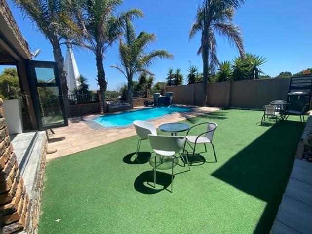House for sale in Cape Town, Western Cape