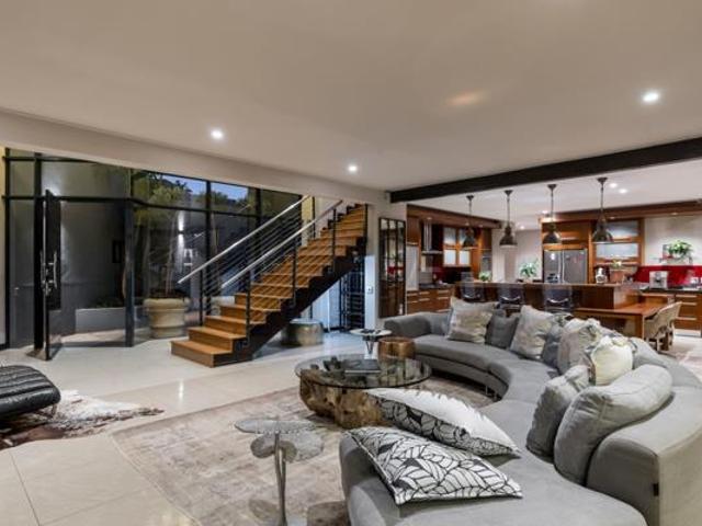 House for sale in Cape Town, Western Cape