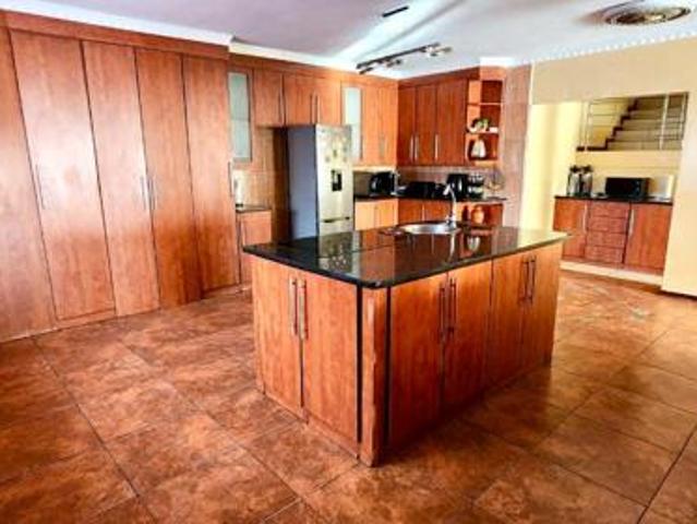 House for rent in Waterkloof, Gauteng