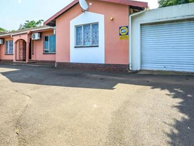 House for sale in Mount Moreland, Kwazulu-natal