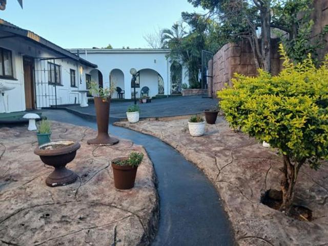 House for sale in Mount Moreland, Kwazulu-natal