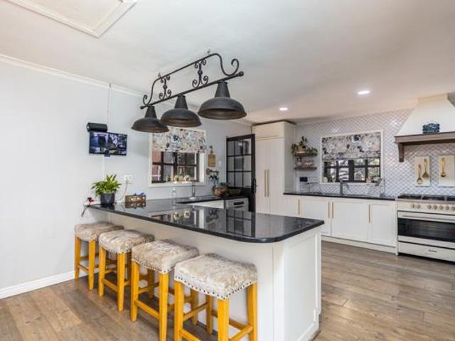 House for sale in Cape Town, Western Cape