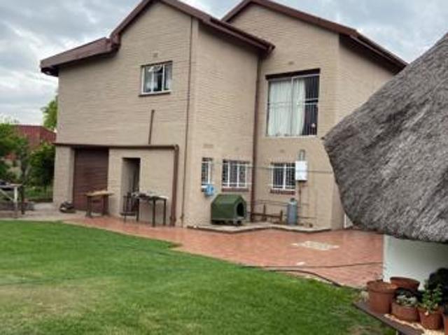 House for sale in Vanderbijlpark, Emfuleni Local Municipality