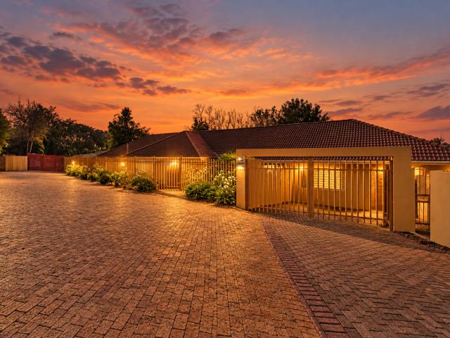 House for sale in Roodepoort, City of Johannesburg Metropolitan Municipality