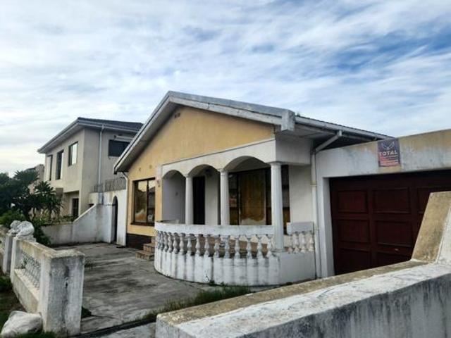 House for sale in Cape Town, Western Cape
