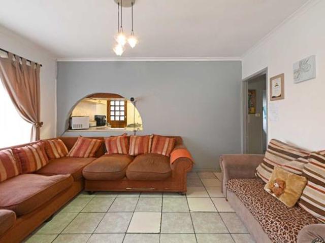 House for sale in Cape Town, Western Cape