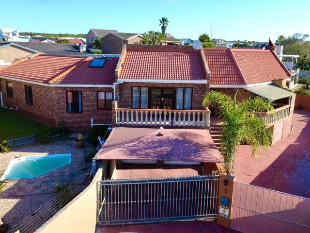 House for sale in Groot Brak Rivier, Western Cape