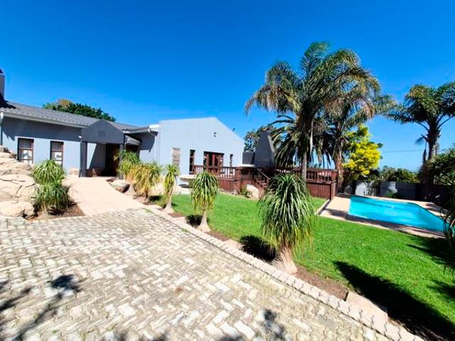 House for sale in Humansdorp, Kouga Local Municipality