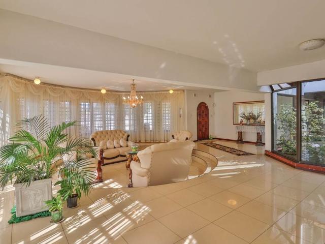 House for sale in Seaview, Kwazulu-natal