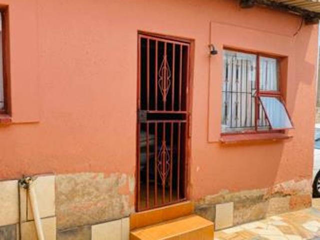House for sale in Vosloorus, Gauteng
