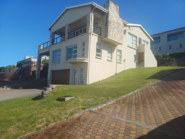 House for sale in Groot Brak Rivier, Western Cape