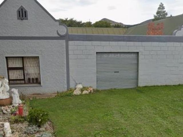 House for sale in Kareedouw, Kou-Kamma Local Municipality
