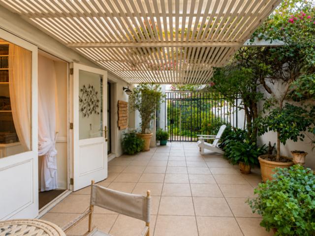 House for sale in Cape Town, Western Cape