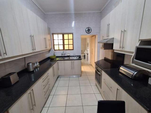 House for sale in Cape Town, Western Cape