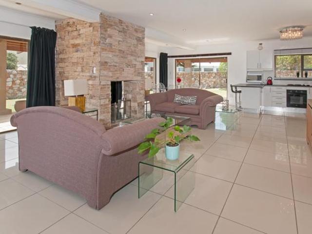 House for sale in Rietpoel, Theewaterskloof Local Municipality