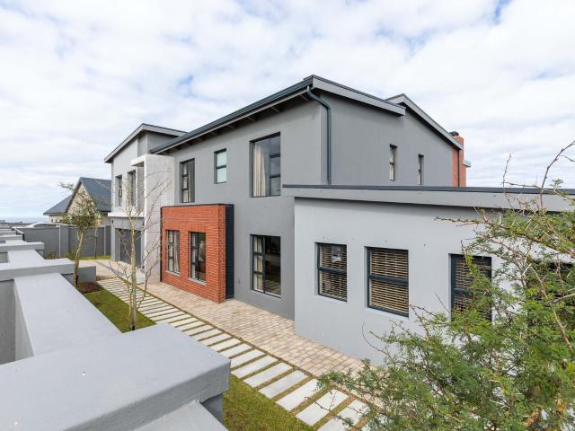 House for sale in Groot Brak Rivier, Western Cape