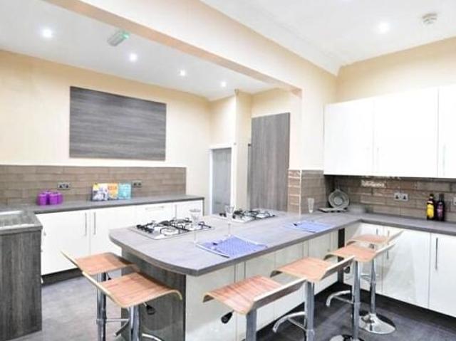 House for rent in Beckett Park, Headingley