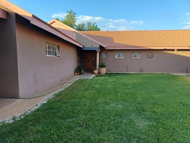 House for sale in Ditsobotla, North West