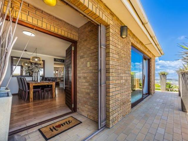 House for sale in Cape Town, Western Cape
