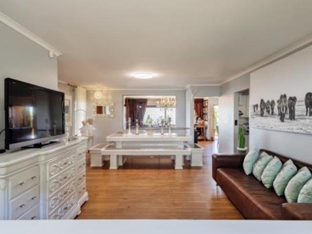 House for sale in Cape Town, Western Cape