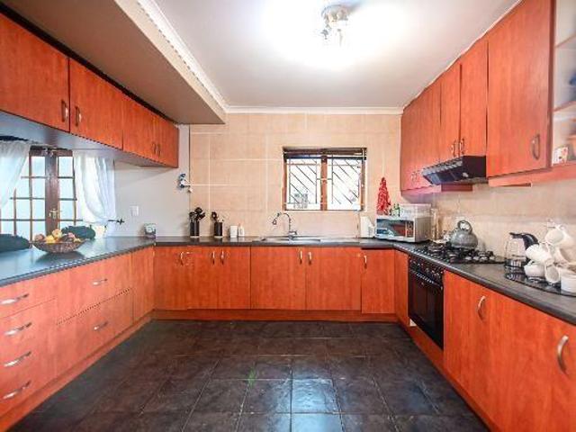 House for sale in Cape Town, Western Cape