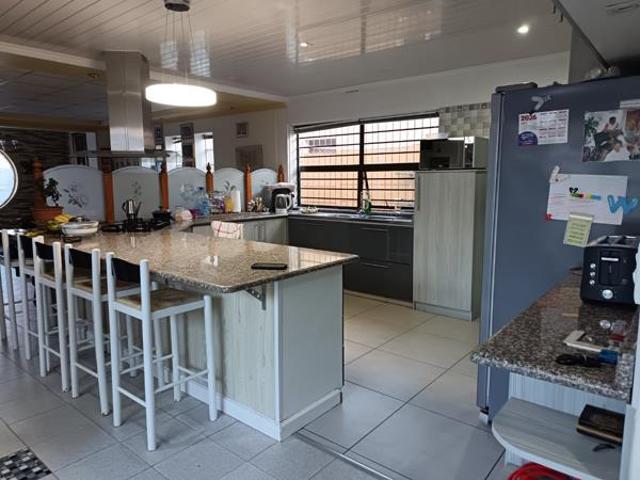 House for sale in Cape Town, Western Cape