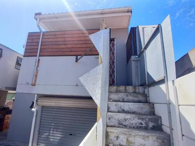 House for sale in Cape Town, Western Cape
