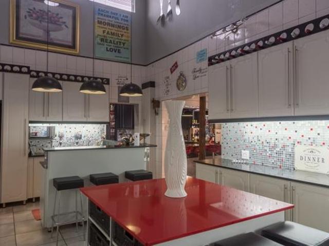 House for sale in Richards Bay, uMhlathuze Local Municipality