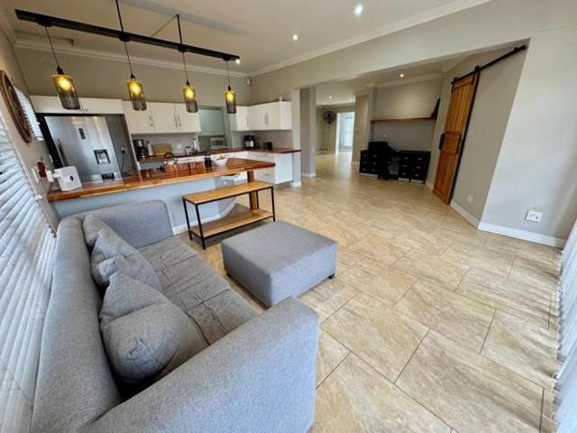 House for sale in UMhlathuze Municipality, Kwazulu-natal