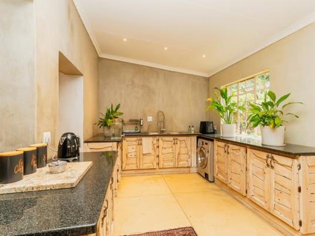 House for sale in North West
