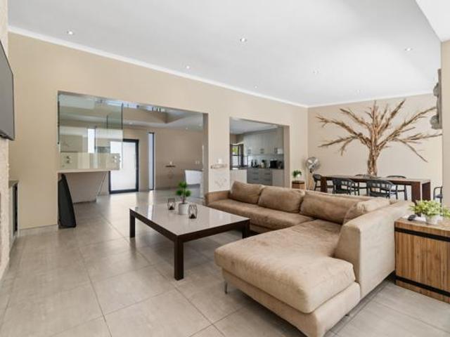 House for sale in Cape Town, Western Cape