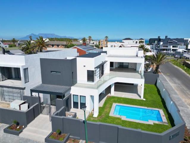 House for sale in Cape Town, Western Cape