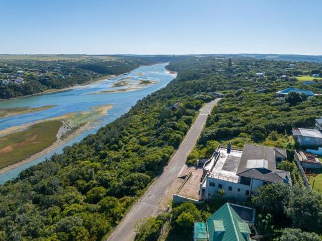 House for sale in Bushmans River Mouth, Eastern Cape