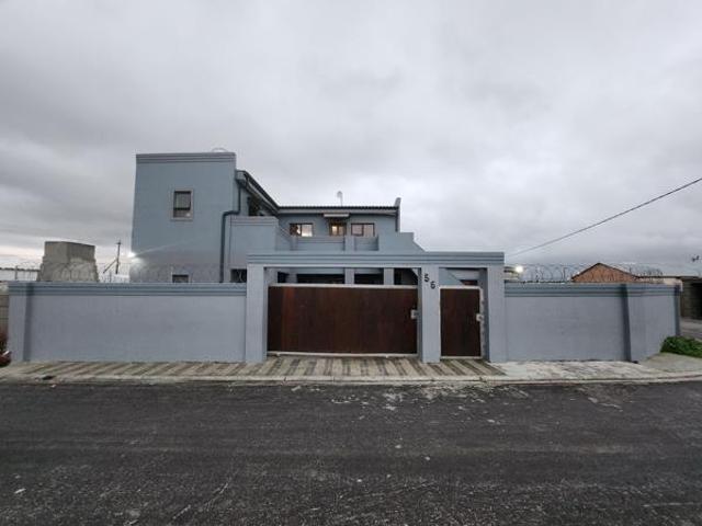 House for sale in Cape Town, Western Cape