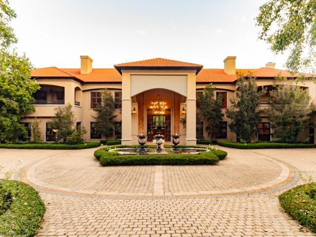 House for sale in Waterkloof, Gauteng