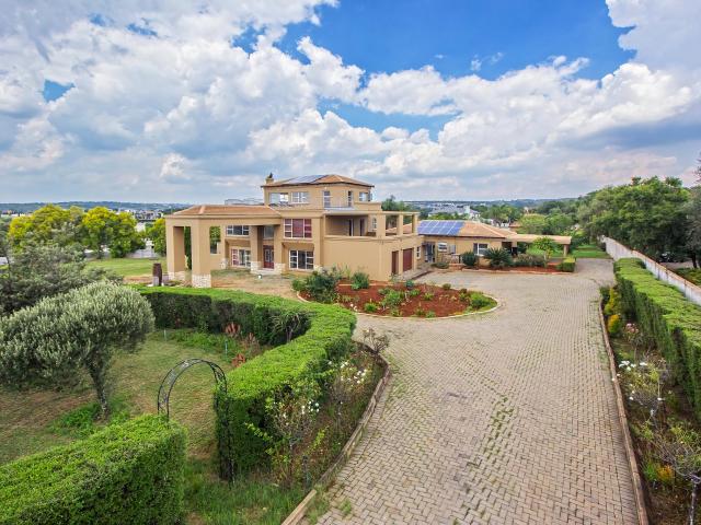 House for sale in Waterkloof, Gauteng