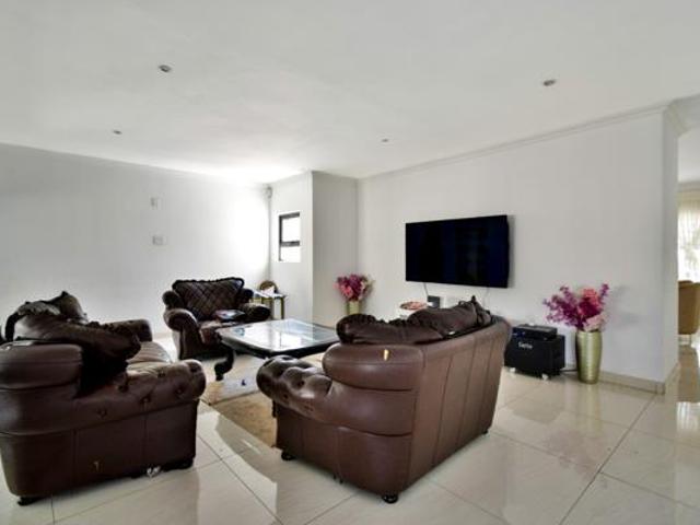 House for rent in Waterkloof, Gauteng